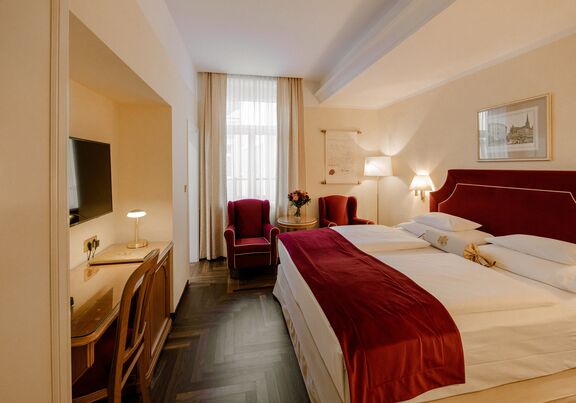 Doppelzimmer Hofseitig Hotel Erzherzog Rainer
