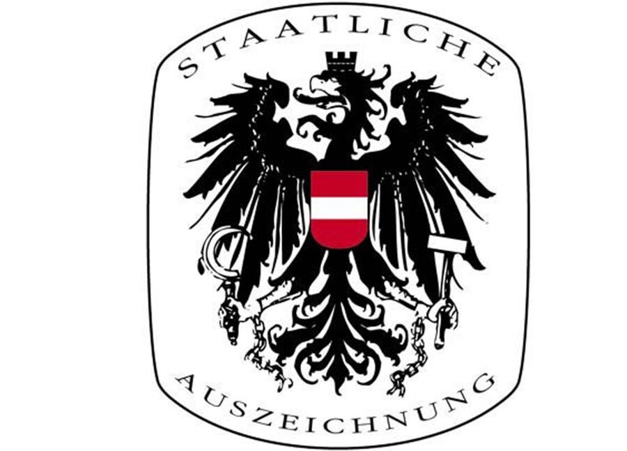 Österreichisches Staatswappen für besondere Verdienste für das Hotel Erzherzog Rainer