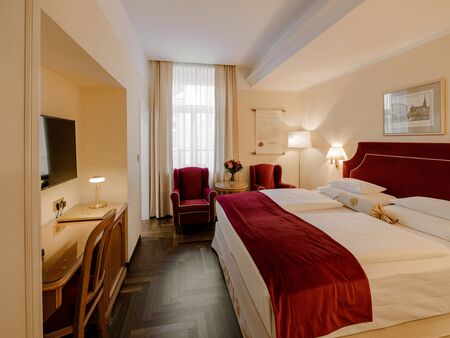Doppelzimmer Hofseitig Hotel Erzherzog Rainer