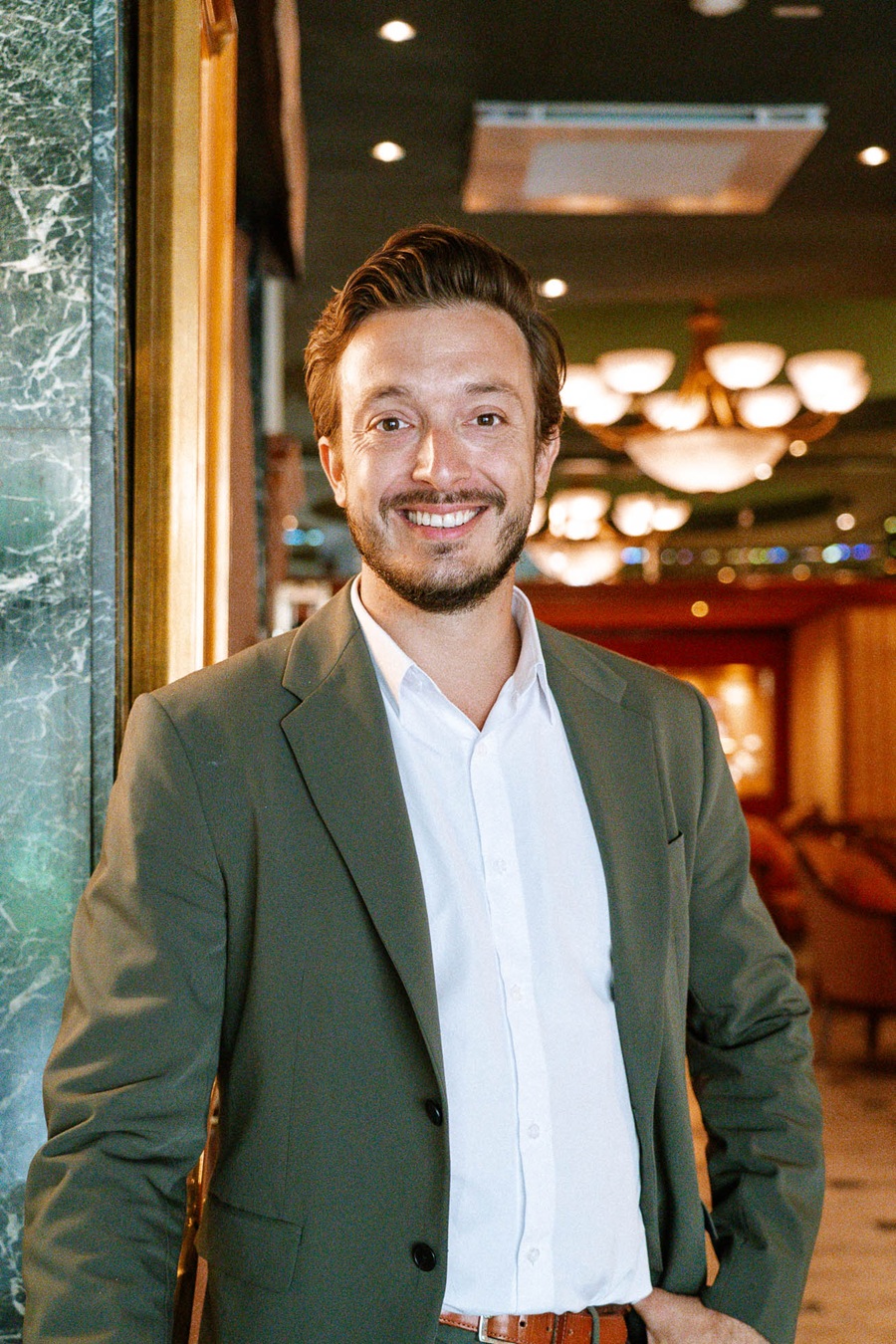Resident Manager in der Lobby des Hotels Erzherzog Rainer in Wien.